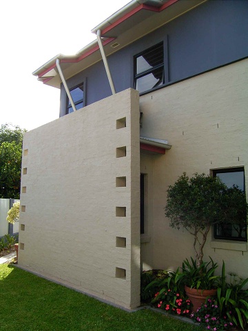 Hendra house 1 highset side view